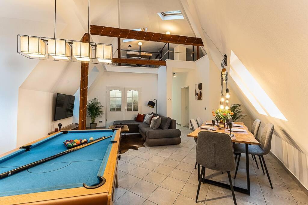 Apartament Loft Mit Billard-Tisch Und Ps4 Wuppertal Zewnętrze zdjęcie